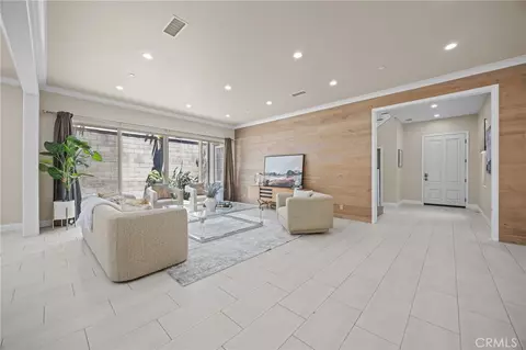 61 Bloomington, Irvine, CA 92620 photo 10