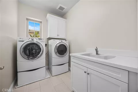 61 Bloomington, Irvine, CA 92620 photo 25