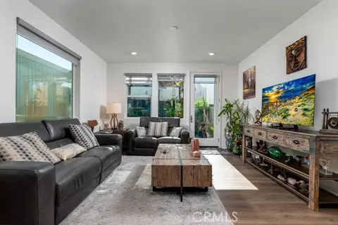 Living - 24317 Sonieta Ct, Corona, CA 92883 photo 3 of 3