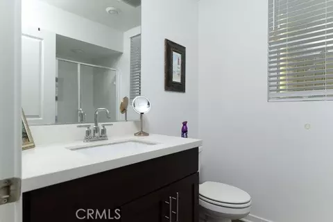 Bath - 24317 Sonieta Ct, Corona, CA 92883 photo 1 of 1