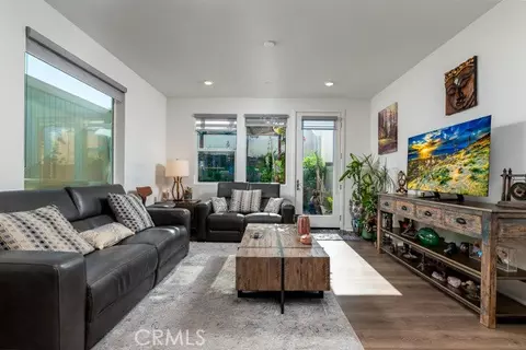 Living - 24317 Sonieta Ct, Corona, CA 92883 photo 1 of 3