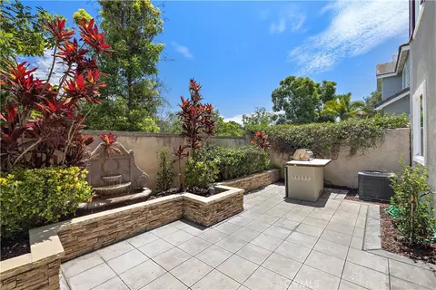 Exterior - 32 Baudin, Ladera Ranch, CA 92694 photo 4 of 12