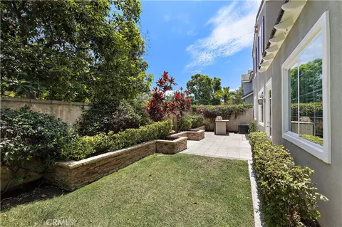 Exterior - 32 Baudin, Ladera Ranch, CA 92694 photo 3 of 12