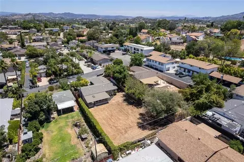 View/Area - 1935 S Broadway, Escondido, CA 92025 photo 7 of 9