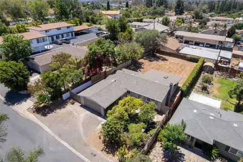 View/Area - 1935 S Broadway, Escondido, CA 92025 photo 2 of 9
