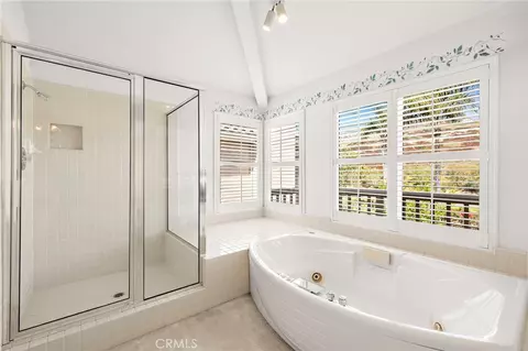 Bath - 1012 Las Posas, San Clemente, CA 92673 photo 1 of 5