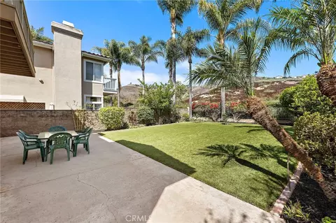 Exterior - 1012 Las Posas, San Clemente, CA 92673 photo 8 of 9
