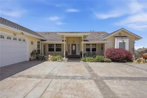 Exterior - 18211 Morgan Ct, Tehachapi, CA 93561 photo 3 of 10