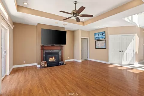 Living - 18211 Morgan Ct, Tehachapi, CA 93561 photo 2 of 10