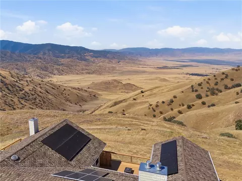 View/Area - 18211 Morgan Ct, Tehachapi, CA 93561 photo 1 of 2