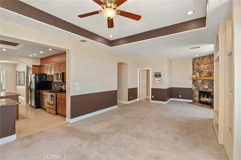 Living - 18211 Morgan Ct, Tehachapi, CA 93561 photo 6 of 10
