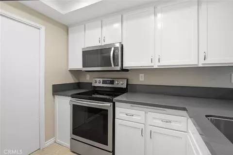 Kitchen - 4114 Apricot, Irvine, CA 92618 photo 2 of 4