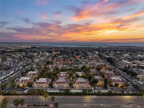 4802 Tiara #204, Huntington Beach, CA 92649