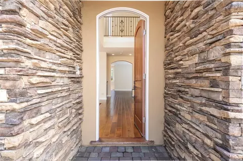Entry Way - 27562 Gable, Dana Point, CA 92624 photo 1 of 4