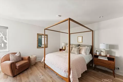 Bedroom - 845 Summit Dr, Laguna Beach, CA 92651 photo 1 of 10