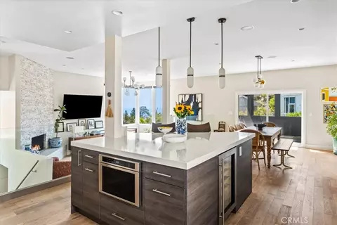 Kitchen - 845 Summit Dr, Laguna Beach, CA 92651 photo 7 of 10