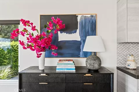 Entry Way - 845 Summit Dr, Laguna Beach, CA 92651 photo 3 of 3