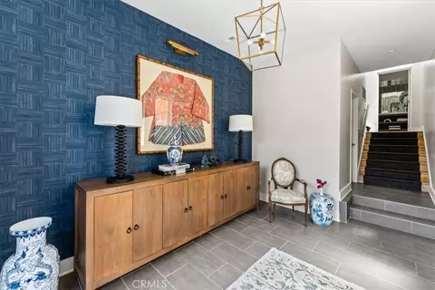 Entry Way - 845 Summit Dr, Laguna Beach, CA 92651 photo 1 of 3