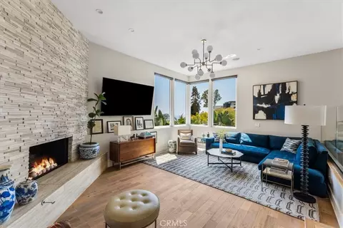 Living - 845 Summit Dr, Laguna Beach, CA 92651 photo 1 of 10