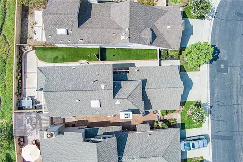 View/Area - 21056 Champlain, Lake Forest, CA 92630 photo 1 of 10
