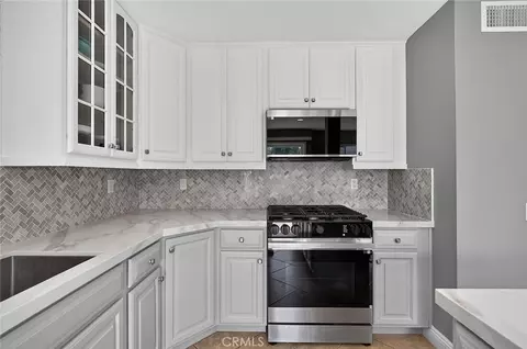 Kitchen - 21056 Champlain, Lake Forest, CA 92630 photo 2 of 7