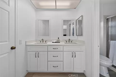Bath - 21056 Champlain, Lake Forest, CA 92630 photo 3 of 5