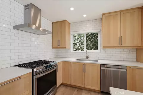 Kitchen - 421 Larry Ln, Placentia, CA 92870 photo 4 of 5