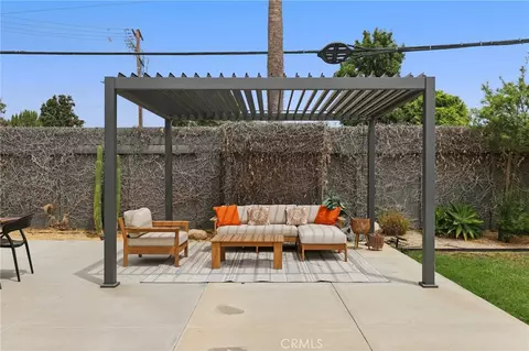 Exterior - 421 Larry Ln, Placentia, CA 92870 photo 11 of 12