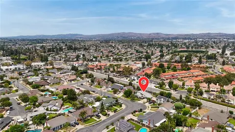 View/Area - 421 Larry Ln, Placentia, CA 92870 photo 9 of 11
