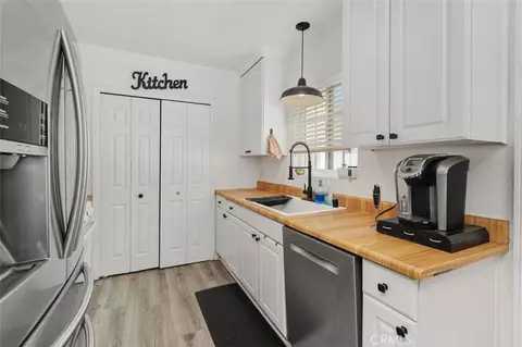 Kitchen - 6050 Colonial, Riverside, CA 92506 photo 2 of 6