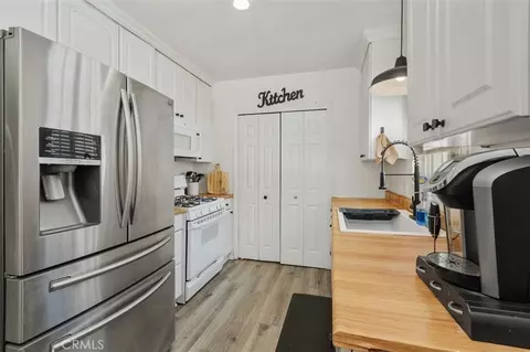 Kitchen - 6050 Colonial, Riverside, CA 92506 photo 3 of 6