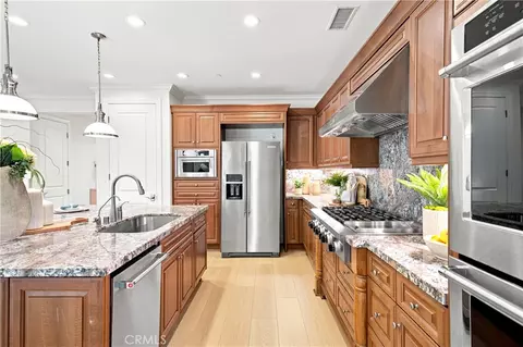 Kitchen - 73 Cortland, Irvine, CA 92620 photo 4 of 6