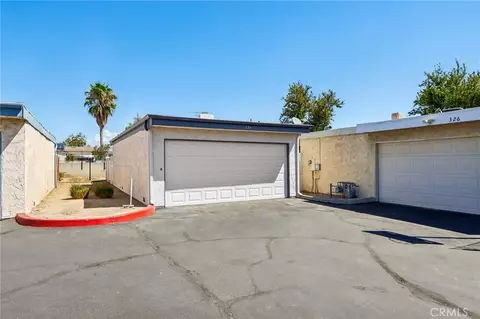Exterior - 330 King Ct, Hemet, CA 92543 photo 7 of 9