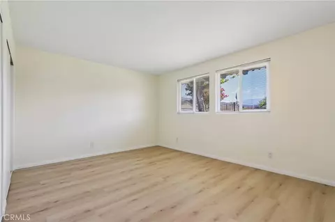 Bedroom - 330 King Ct, Hemet, CA 92543 photo 2 of 8