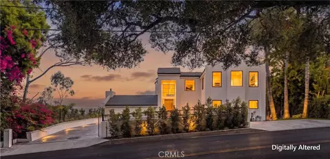 3566 Beverly Gln, Sherman Oaks, CA 91423
