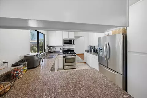 Kitchen - 1117 Symeron Ct, Perris, CA 92570 photo 3 of 3