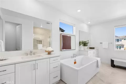 Bath - 446 Sonia, Irvine, CA 92618 photo 2 of 4