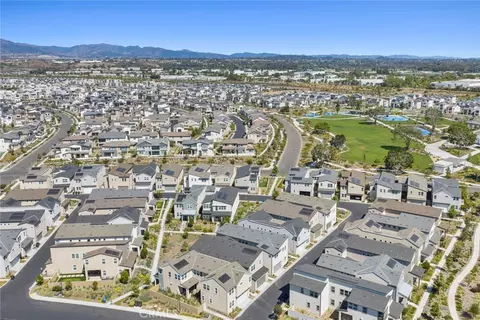 View/Area - 446 Sonia, Irvine, CA 92618 photo 2 of 9