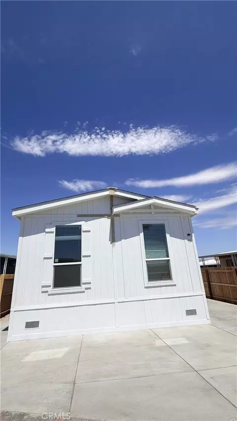64625 Pierson Blvd #D-15, Desert Hot Springs, CA 92240