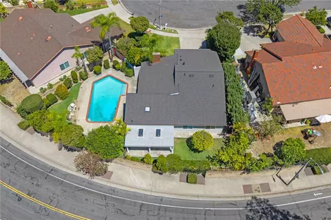 View/Area - 1453 Post, Fullerton, CA 92833 photo 3 of 7