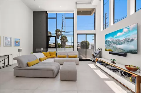 3859 S Centinela Ave, Los Angeles, CA 90066