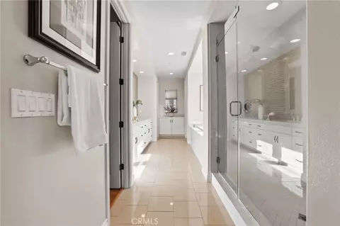 Entry Way - 10 Shadybend, Irvine, CA 92602 photo 6 of 8