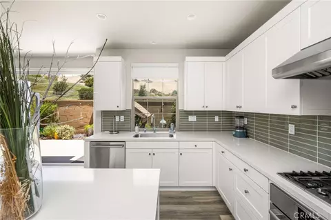 Kitchen - 123 Soaring Eagle, Irvine, CA 92618 photo 3 of 4
