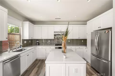 Kitchen - 123 Soaring Eagle, Irvine, CA 92618 photo 4 of 4