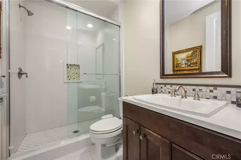 Bath - 14 Lonestar, Irvine, CA 92602 photo 6 of 7