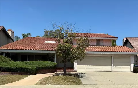 25301 Barents, Laguna Hills, CA 92653