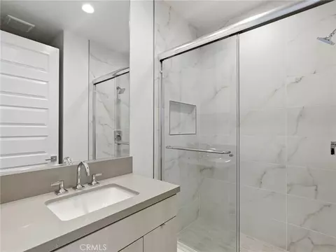 Bath - 125 Apron, Irvine, CA 92618 photo 4 of 5