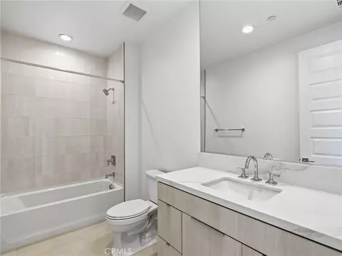 Bath - 125 Apron, Irvine, CA 92618 photo 5 of 5