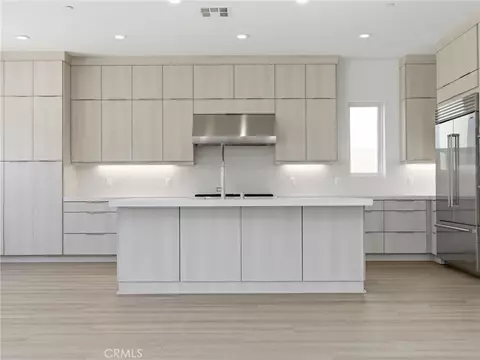 Kitchen - 125 Apron, Irvine, CA 92618 photo 1 of 2