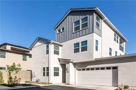 405 Clipper, Irvine, CA 92618